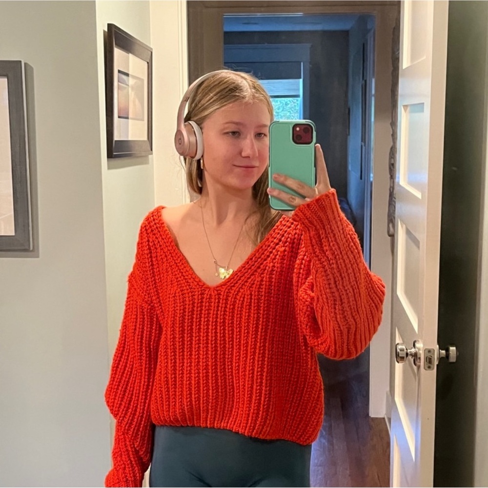 red h and m sweater